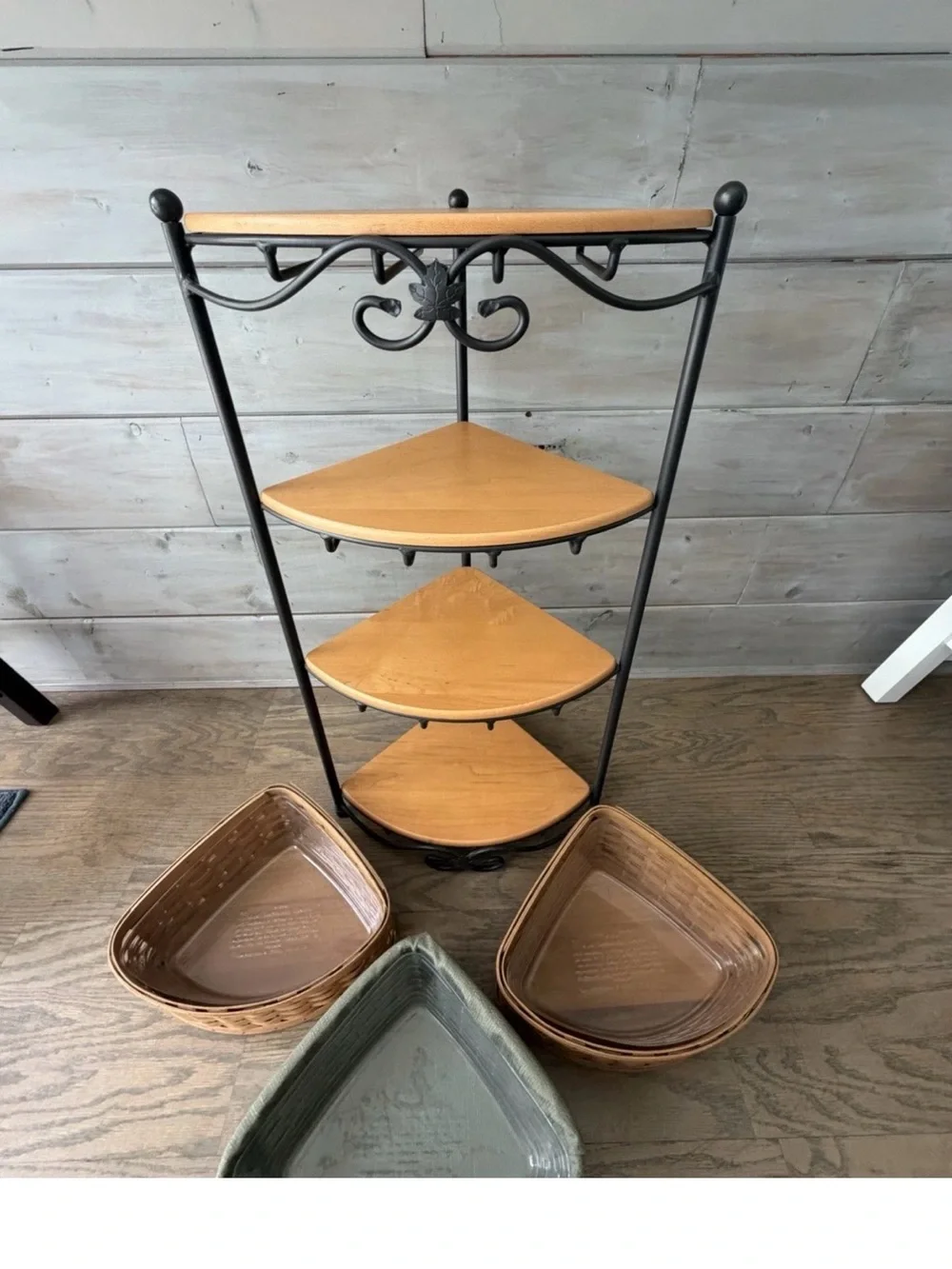 Longaberger Wrought Iron Large Corner Rack Stand & 4 woodcrafts shelves & Basket